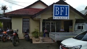 BFI Finance Tomohon